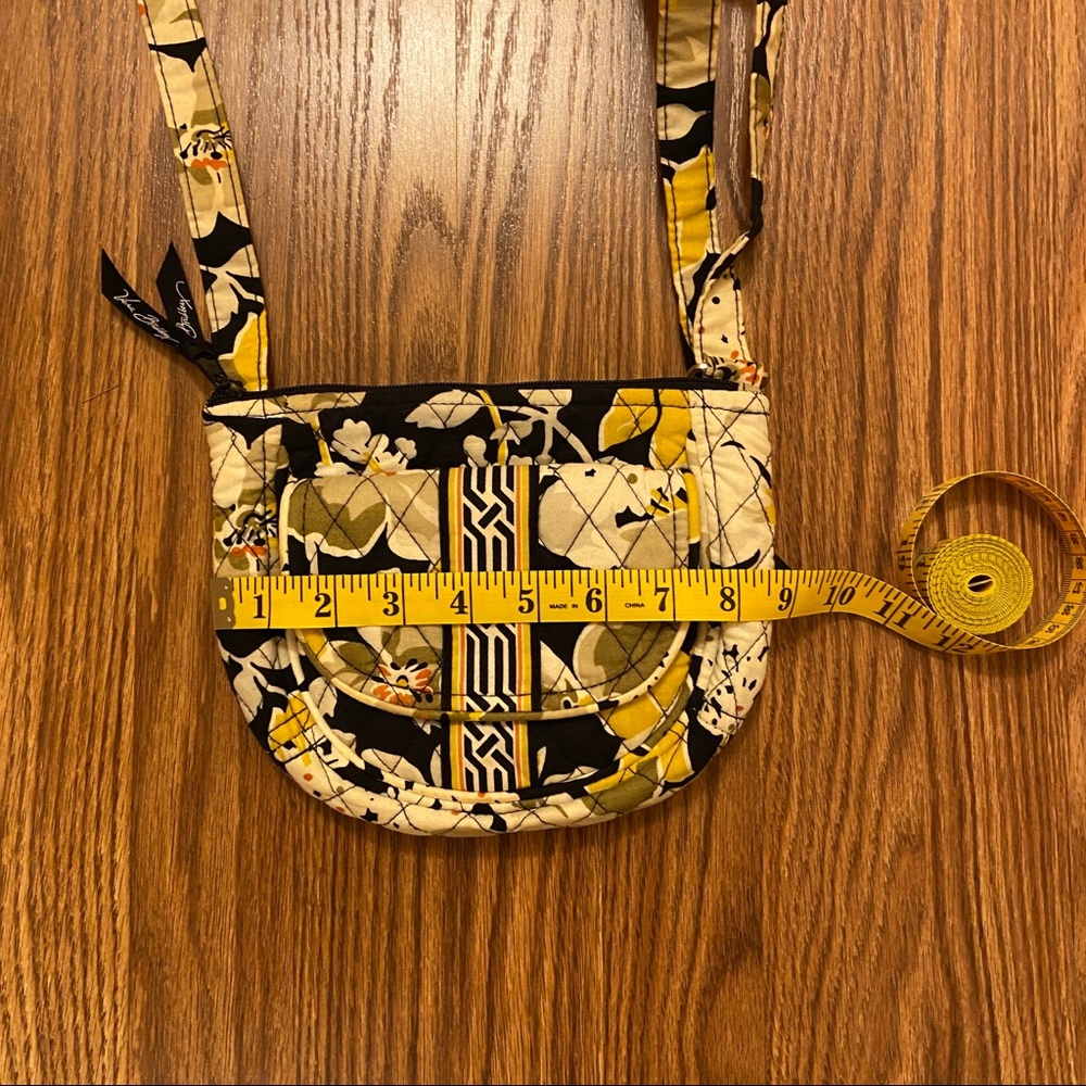 Vera Bradley Lizzy - Picture 16 of 16